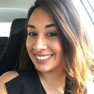 Meet your Posher, Mireya